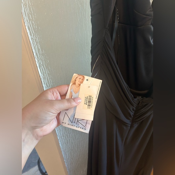 NWT Black Floor Length Strappy NIKI (By NIKI LIVAS) Gown - Picture 5 of 11